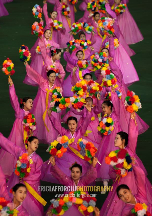 Eric Lafforgue Photography North Korean Women Dancing In Choson Ot