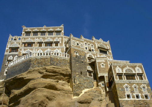 Dar al Hajjar or Rock Palace summer residence of the Imam Yahya, Wadi Dhar, Dar al-Hajar, Yemen