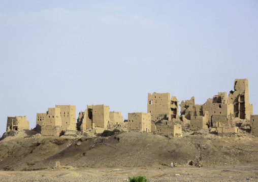 Ruined multi-storey houses made of mud in the old town, Marib Governorate, Marib, Yemen