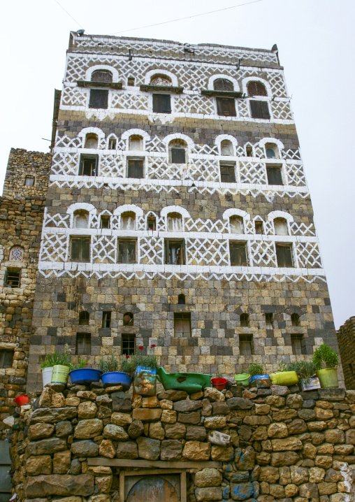 Tower houses built from local sandstone and basalt, Haraz Mountains, Al Hajjarah, Yemen