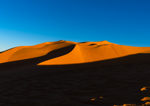 Sand dunes in the Sahara desert, North Africa, Erg Admer, Algeria