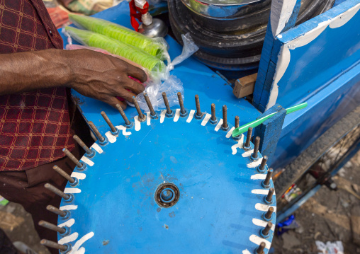 Lucky wheel to win free ice cream if you buy one, Dhaka Division, Dhaka, Bangladesh