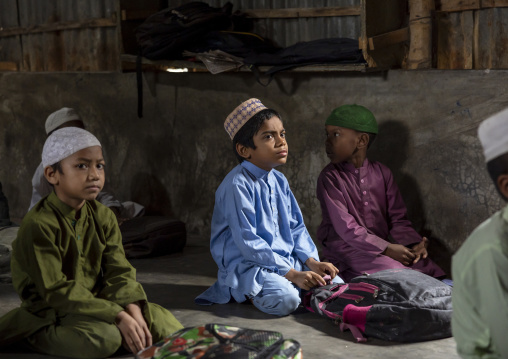 Students in a coranic school, Dhaka Division, Dhaka, Bangladesh