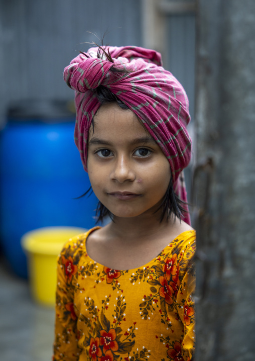 Portrait of a girl with a headwear in the street, Dhaka Division, Dhaka, Bangladesh