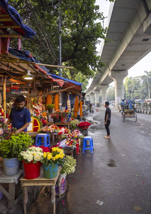 Flower market along the road, Dhaka Division, Dhaka, Bangladesh