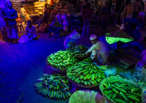 Vegetables and fruits at Kawran Bazar morning market, Dhaka Division, Dhaka, Bangladesh