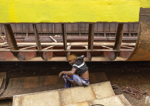 Worker at Dhaka Shipyard, Dhaka Division, Keraniganj, Bangladesh