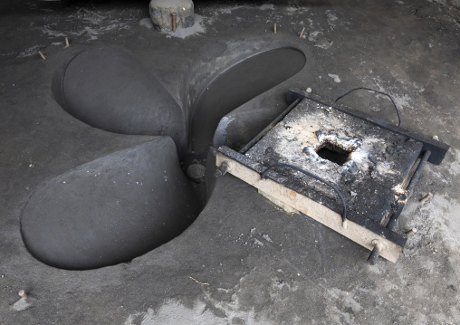 Mold to make a boat propeller, Dhaka Division, Keraniganj, Bangladesh