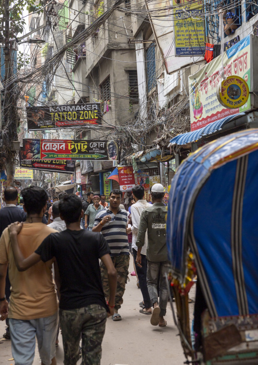 Power lines in Hindu street, Dhaka Division, Dhaka, Bangladesh