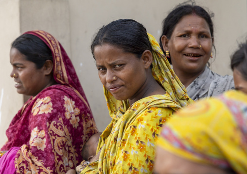 Portrait of bangladeshi women wearing saris, Chittagong Division, Ashuganj, Bangladesh