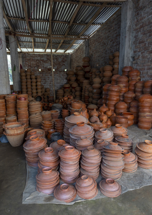 Shop selling pots in Sundarbans, Barisal Division, Harta, Bangladesh