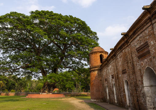 Sixty Dome Mosque or Saith Gunbad Masjid, Khulna Division, Bagerhat, Bangladesh