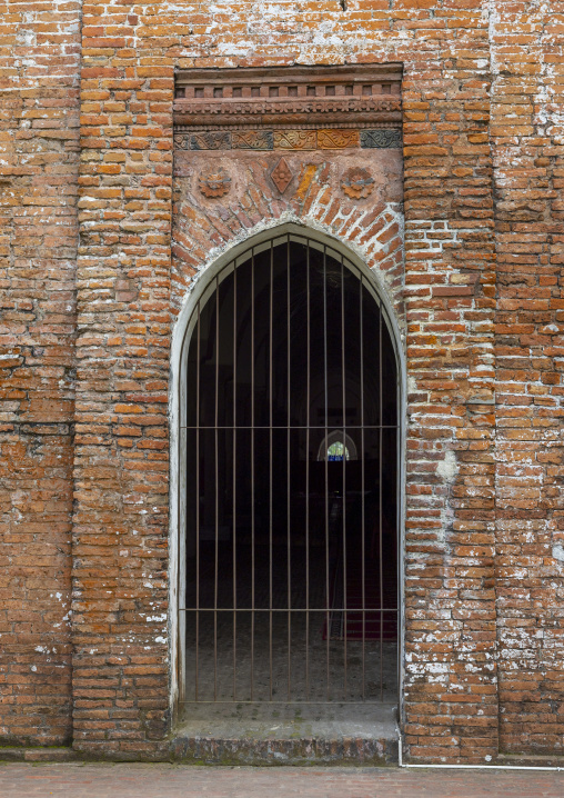 Sixty Dome Mosque or Saith Gunbad Masjid, Khulna Division, Bagerhat, Bangladesh