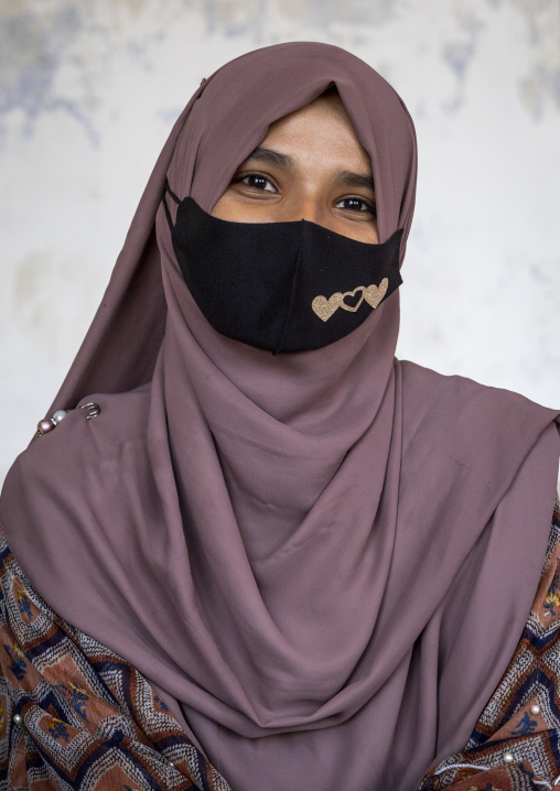 Bangladeshi muslim woman wearing a covid mask, Khulna Division, Jessore, Bangladesh