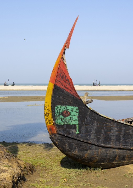 Traditional Bangladeshi moon fishing boat, Chittagong Division, Ukhia, Bangladesh