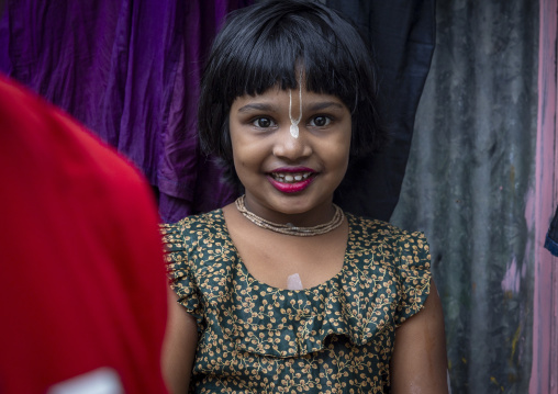 Portrait of a bangladeshi hindu girl with lipstick, Dhaka Division, Munshiganj Sadar, Bangladesh