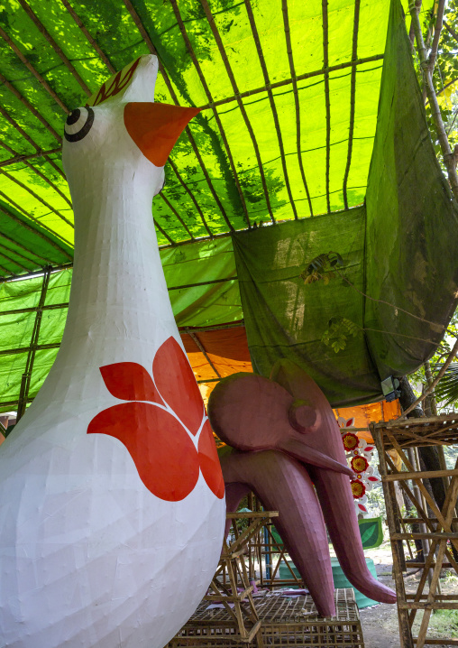 Faculty of Fine Arts carnival float, Dhaka Division, Dhaka, Bangladesh