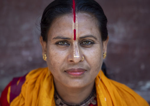 Hindu women with tilaka on the face in Kantajew hindu Temple, Rangpur Division, Dinajpur, Bangladesh