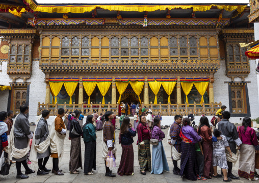 Bhutanese people queuing in Punakha dzong, Punakha dzongkhag, Punakha, Bhutan