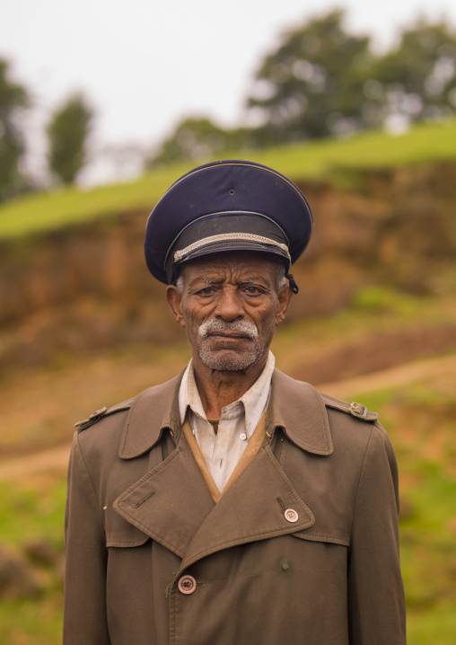 Portrait of a Dorze old man former Haile Selassie soldier, Gamo Gofa Zone, Chencha, Ethiopia