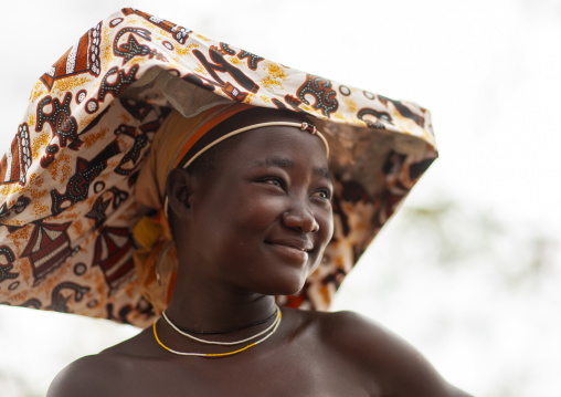 Mucubal tribe woman with the ompota headdress, Namibe Province, Virei, Angola