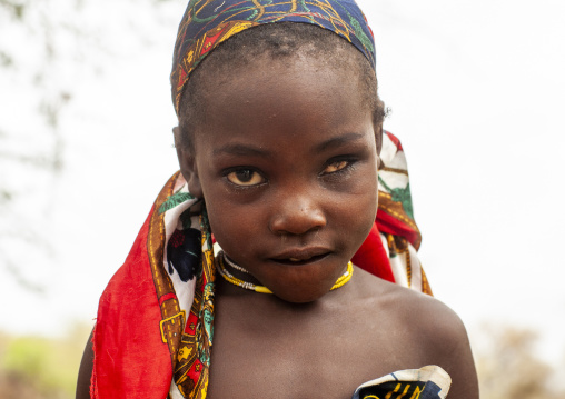 Young one eyed Mucubal tribe girl, Namibe Province, Virei, Angola