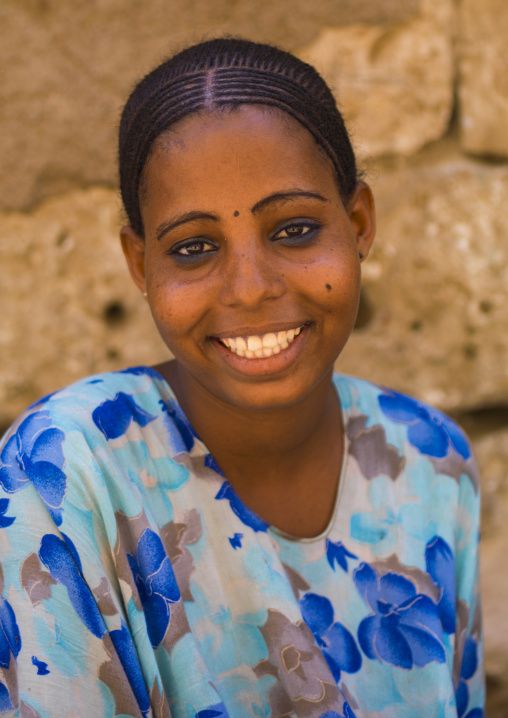 Portrait of smiling eritrean woman, Northern Red Sea, Massawa, Eritrea
