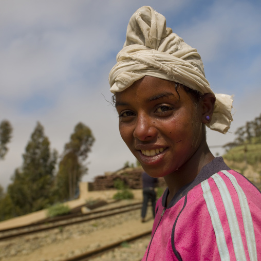 Portrait of an eritrean teenage girl, Central Region, Arbaroba, Eritrea