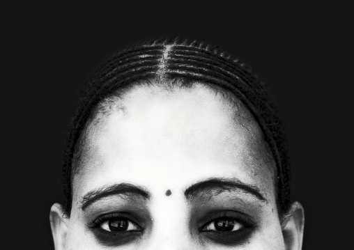 Eritrean woman eyes with kohl, Northern Red Sea, Massawa, Eritrea