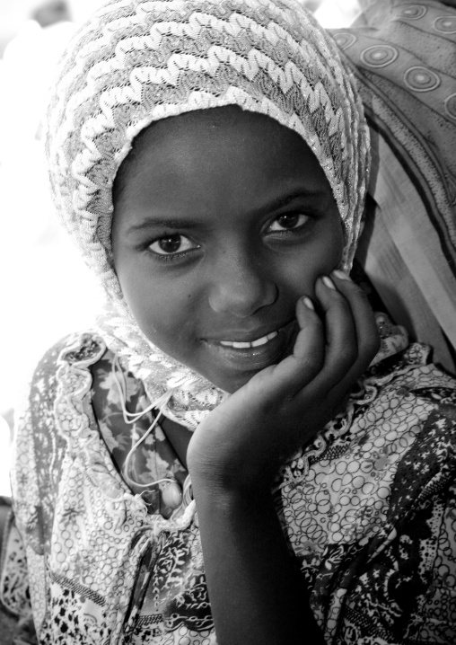 Portrait of a beautiful eritrean girl with a headscarf, Anseba, Keren, Eritrea
