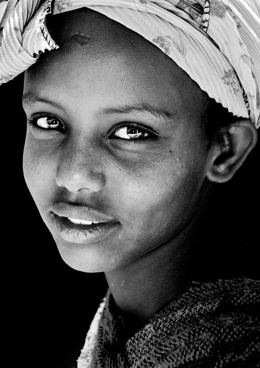 Portrait of a beautiful eritrean girl with headwear, Debub, Senafe, Eritrea