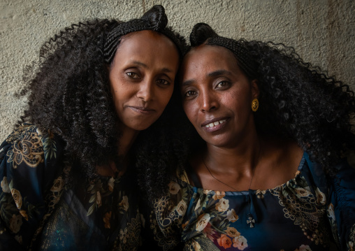 Portrait of two eritrean women with traditional hairstyle, Central region, Asmara, Eritrea