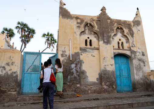 Tourists visiting the Mosque of Sheikh Hamal, Northern Red Sea, Massawa, Eritrea