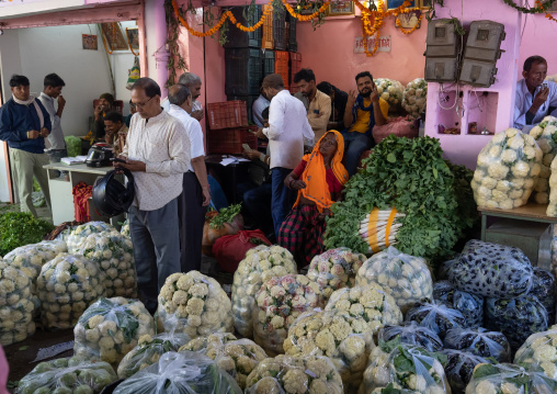 Cauliflowers for sale in vegetable Market, Rajasthan, Jaipur, India