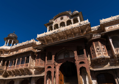 Old decorated house, Rajasthan, Pushkar, India