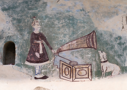 Old mural in a haveli depicting Pathe Marconi  His Master s Voice, Rajasthan, Ramgarh Shekhawati, India