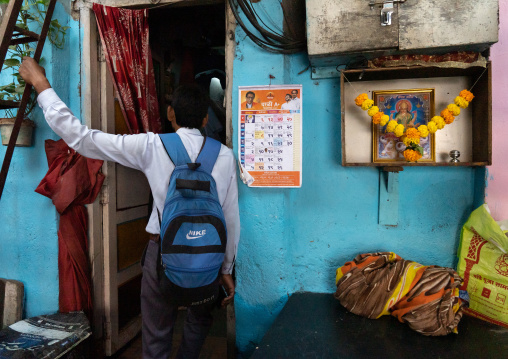 Educated Laundry Worker son in Dhobi Ghat, Maharashtra state, Mumbai, India