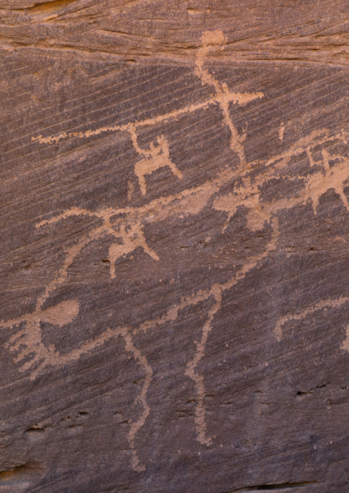 Petroglyphs on a rock depicting ostriches, Najran Province, Thar, Saudi Arabia