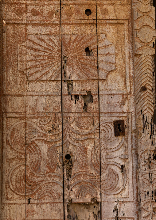 Old wooden door of a farasani house, Jazan Province, Farasan, Saudi Arabia