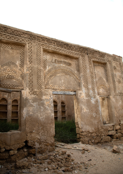 Farasani house with gypsum decoration and frescoes, Jazan Province, Farasan, Saudi Arabia