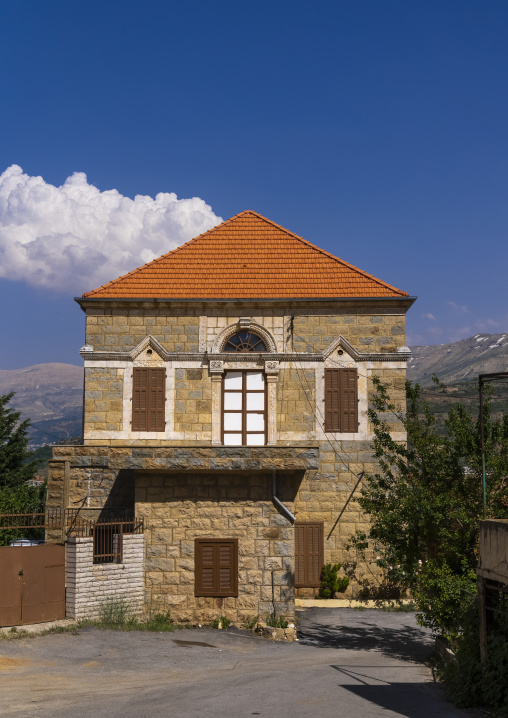 Old traditional lebanese house in a village, North Governorate of Lebanon, Hadath El Jebbeh, Lebanon