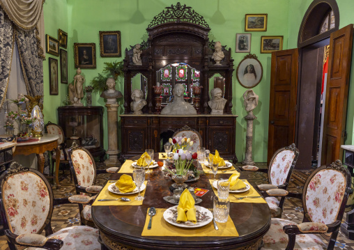 Pinang Peranakan mansion museum dining room, Penang island, George Town, Malaysia