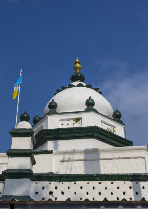 Mosque in little India area, Penang island, George Town, Malaysia