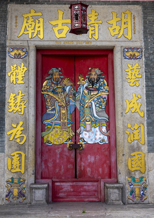 Buddhist temple entrance, Penang island, George Town, Malaysia