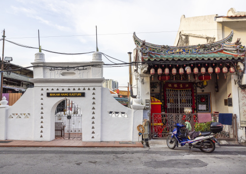 Hang Kasturi Mausoleum and chinese temple, Melaka State, Malacca, Malaysia