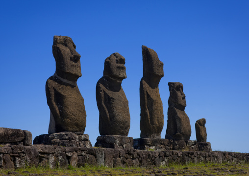 Moais in ahu tahai, Easter Island, Hanga Roa, Chile