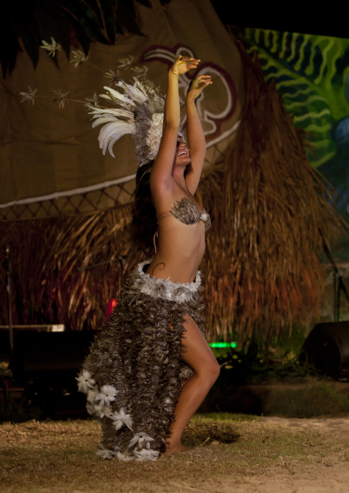 Lili Pate during tapati festival, Easter Island, Hanga Roa, Chile
