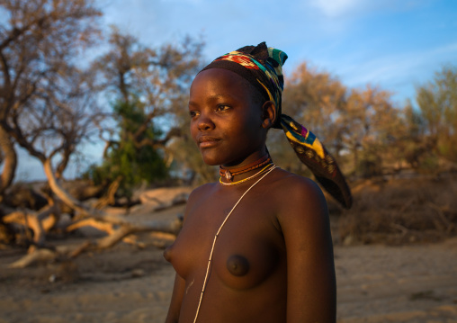 Portrait of a topless mucubal tribe young woman, Namibe Province, Virei, Angola