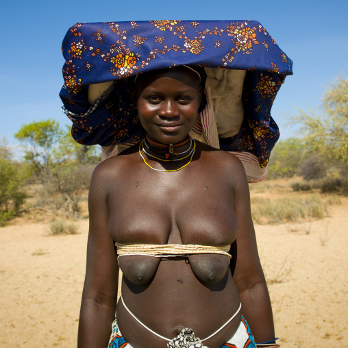 Mukubal Woman With Ompota Headdress And Oyonduthi Bran Virie, Angola