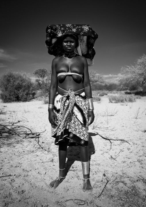Mukubal Woman With Ompota Headdress And Oyonduthi Bran Virie, Angola